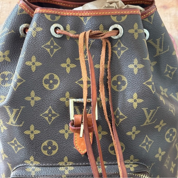 LOUIS VUITTON Vintage Monogram Logo Montsouris Backpack - Picture 6 of 16